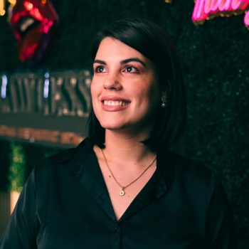 Laury Alfonso at KA Dental Implant Dentist in Royal Palm Beach, West Palm Beach, Palm Beach Gardens, and Lantana, FL